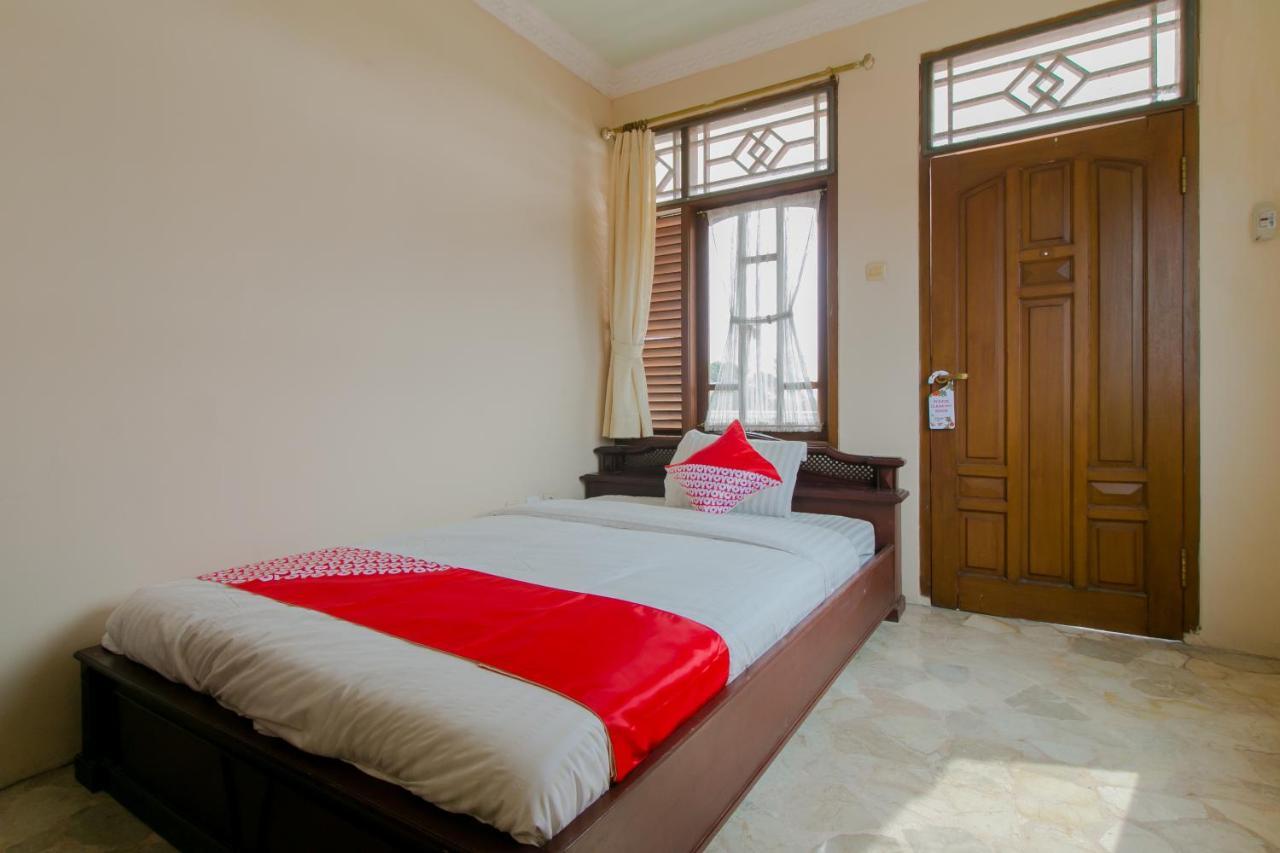Oyo 2858 Vafa Guesthouse Cianjur Exteriér fotografie