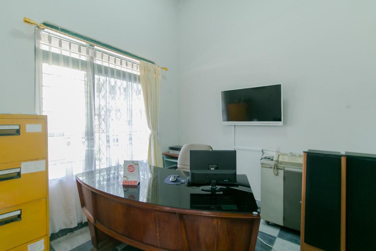 Oyo 2858 Vafa Guesthouse Cianjur Exteriér fotografie