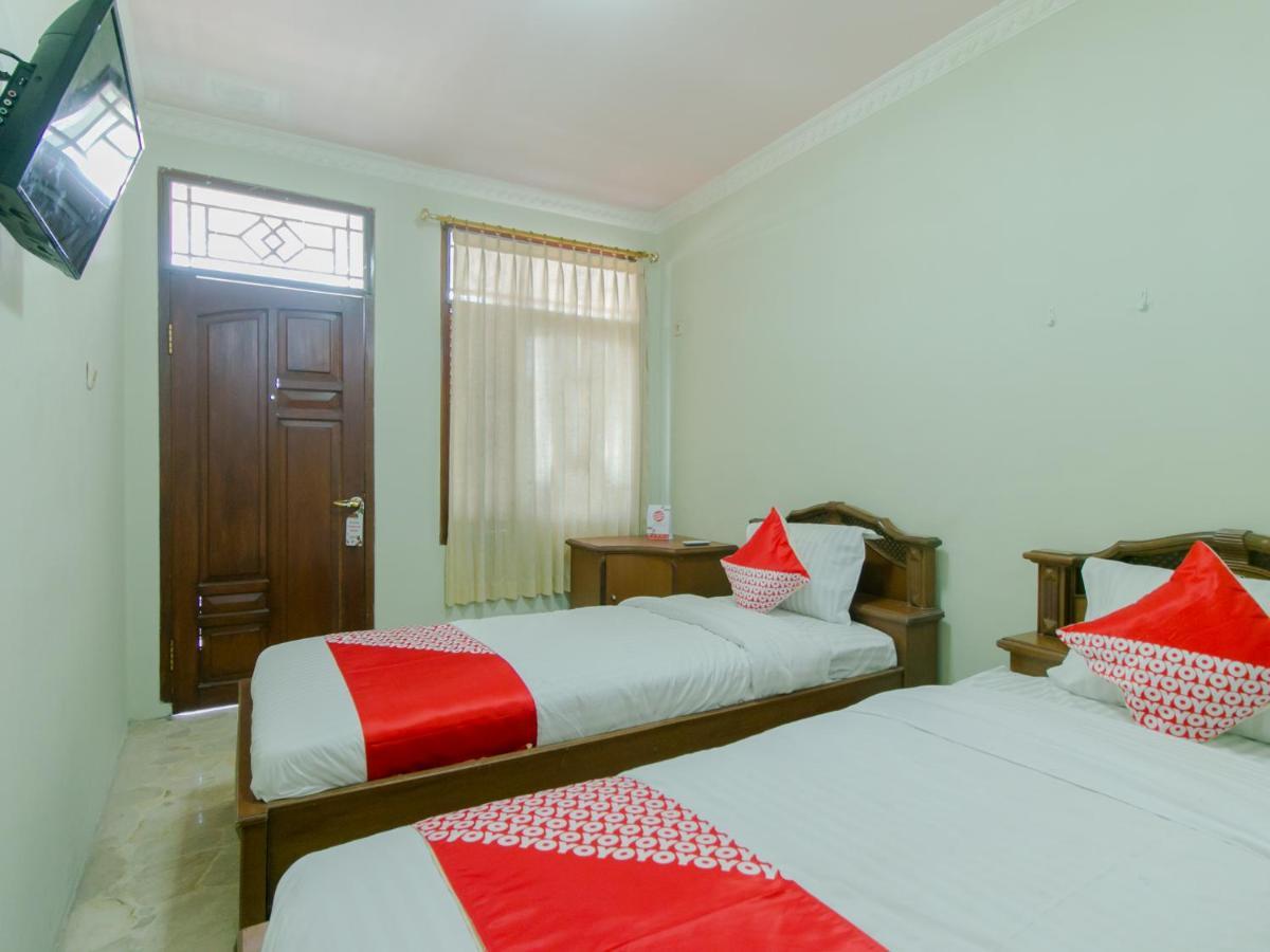 Oyo 2858 Vafa Guesthouse Cianjur Exteriér fotografie